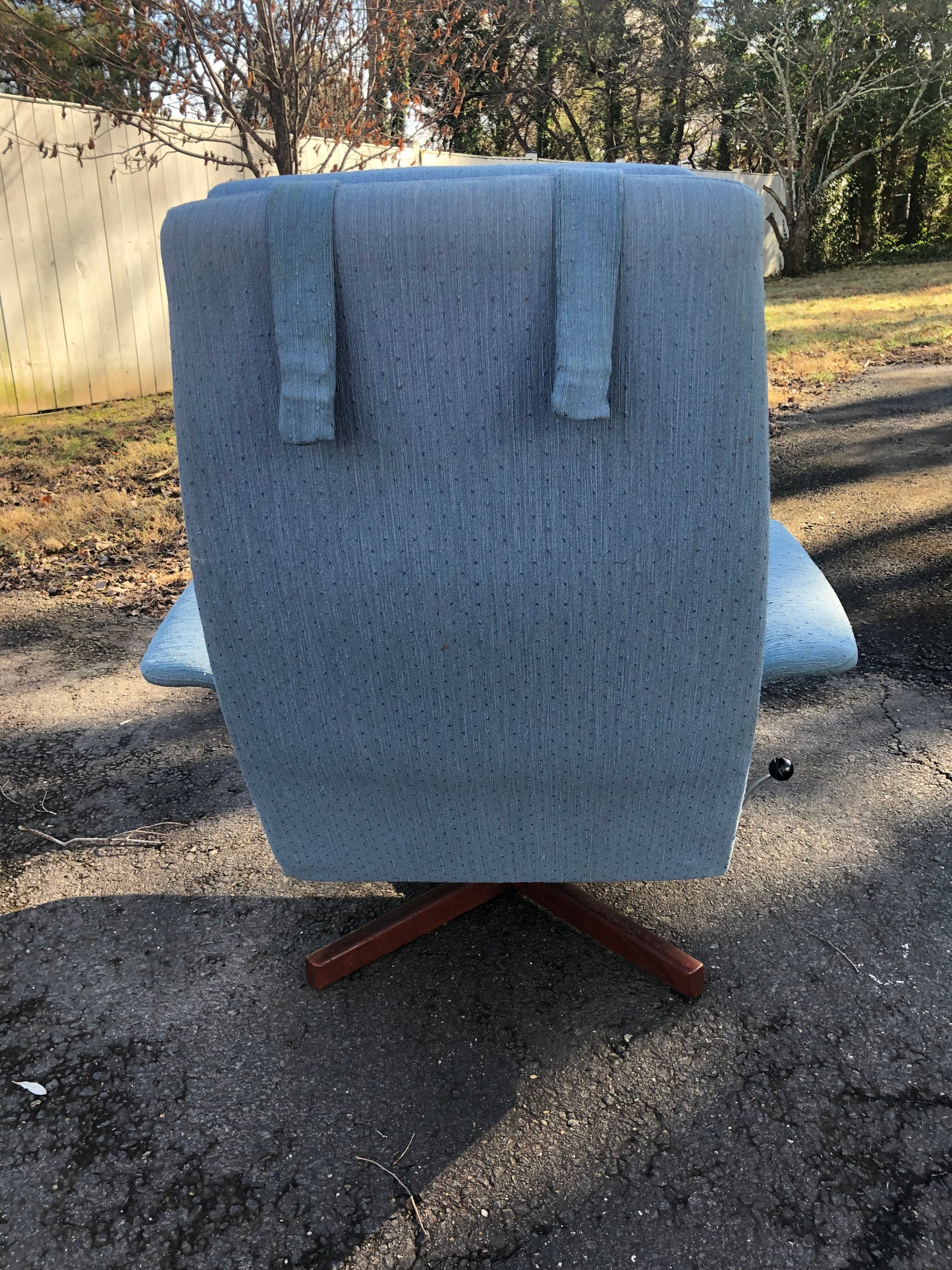 Midcentury-modern Danish reclining lounge chair